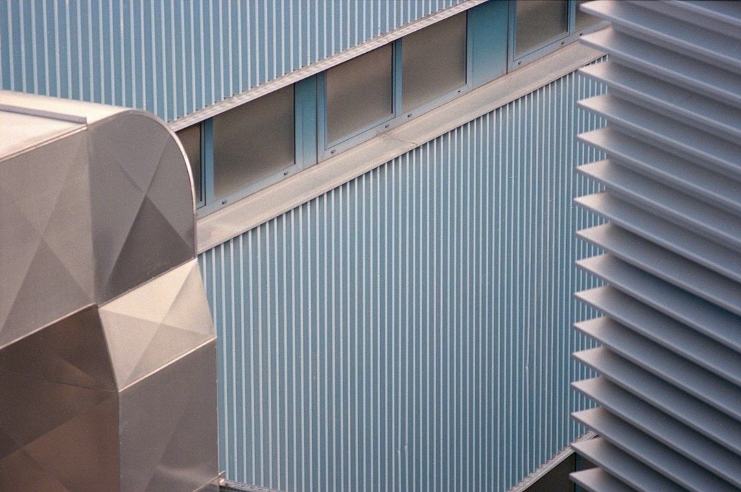 Tilläggsisolera utan fuktfällor: Så säkrar du ventilationen när huset blir tätt